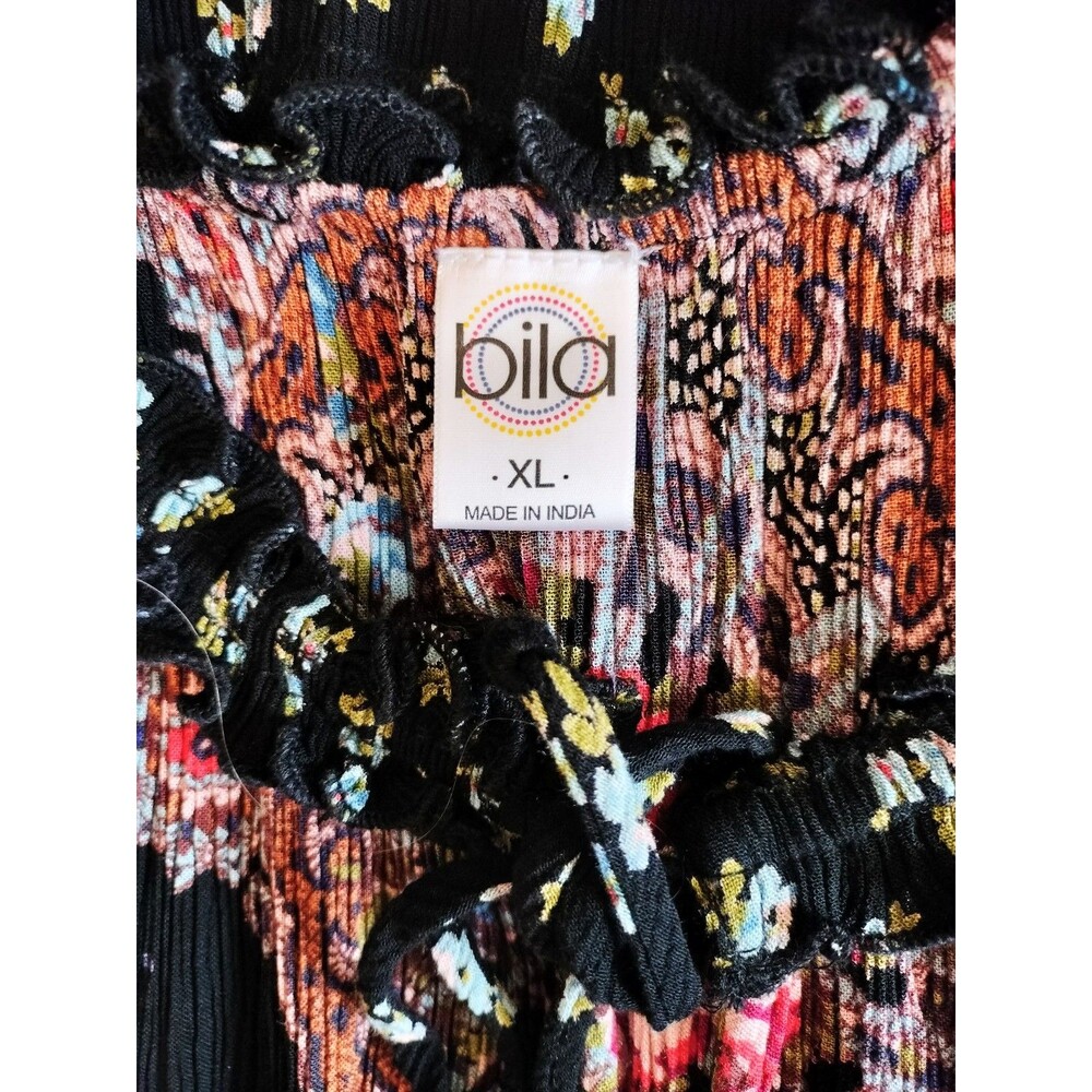 EUC! Bila Women's Black Boho Floral Top. Size XL - Picture 6 of 7